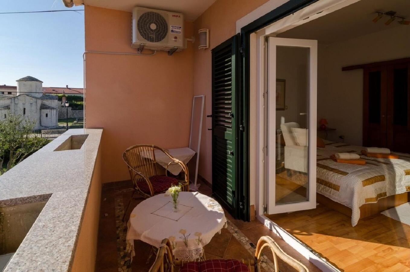 Holiday Home Old Town - Great Location Nin Exteriér fotografie
